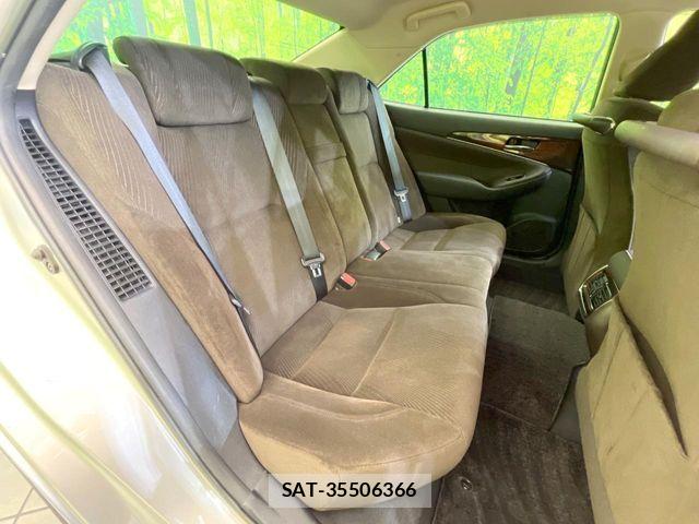 Toyota CROWN SEDAN 2014-01 7250302-8
