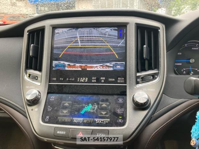 Toyota CROWN SEDAN 2014-02 7250304-9