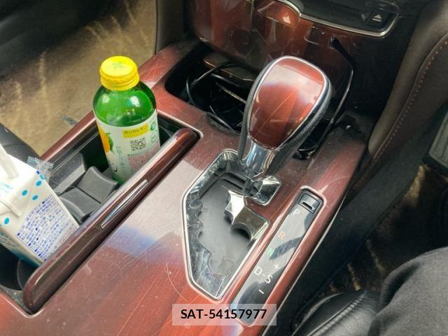Toyota CROWN SEDAN 2014-02 7250304-12