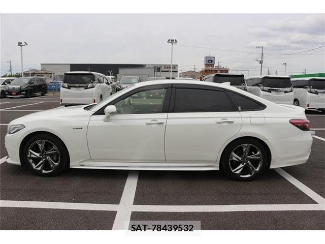 Toyota CROWN SEDAN 2020-03 7250289-9