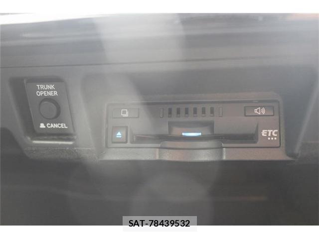 Toyota CROWN SEDAN 2020-03 7250289-3
