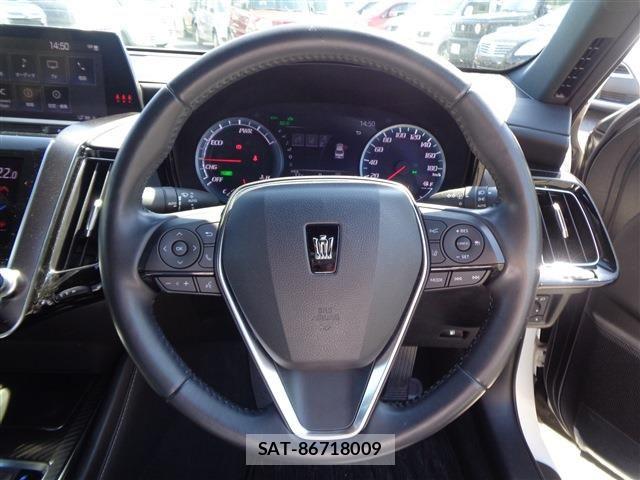 Toyota CROWN SEDAN 2020-09 7250281-23