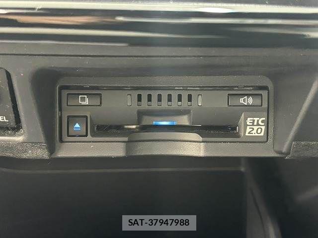 Toyota CROWN SEDAN 2019-11 7250276-11