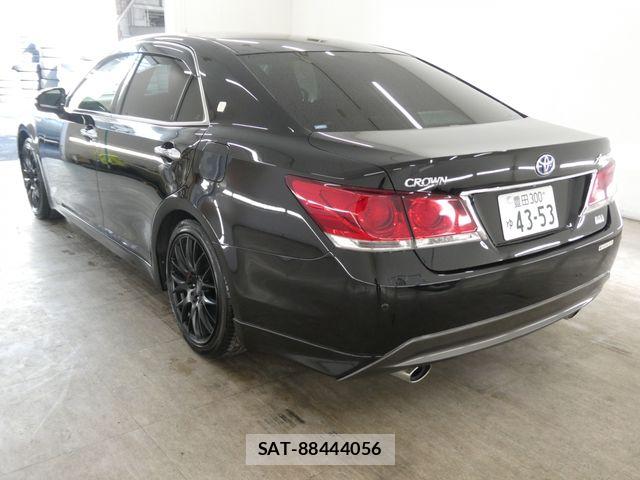Toyota CROWN SEDAN 2014-08 7250294-1