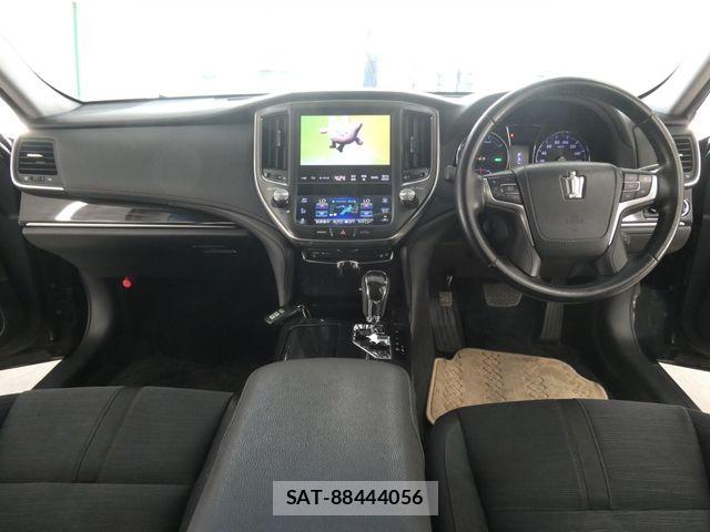 Toyota CROWN SEDAN 2014-08 7250294-2