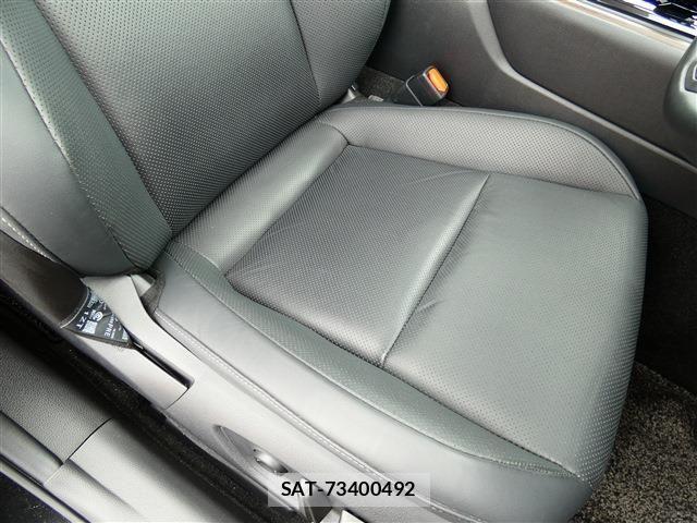 Toyota CROWN SEDAN 2024-07 7250274-25