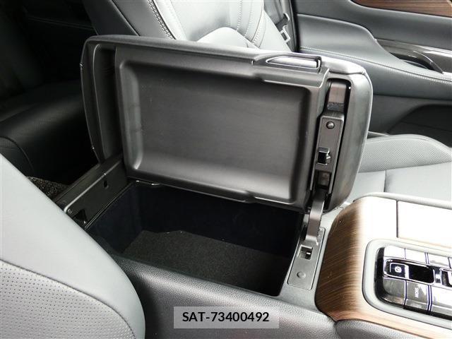Toyota CROWN SEDAN 2024-07 7250274-29