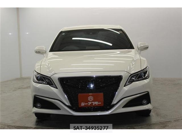 Toyota CROWN SEDAN 2018-07 7250296-1