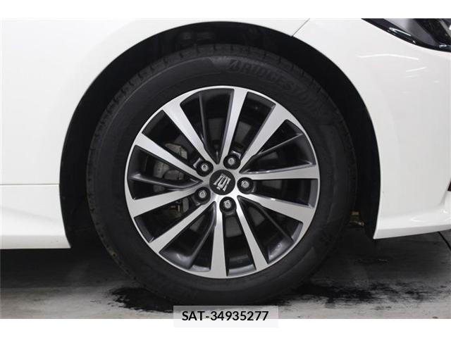Toyota CROWN SEDAN 2018-07 7250296-22