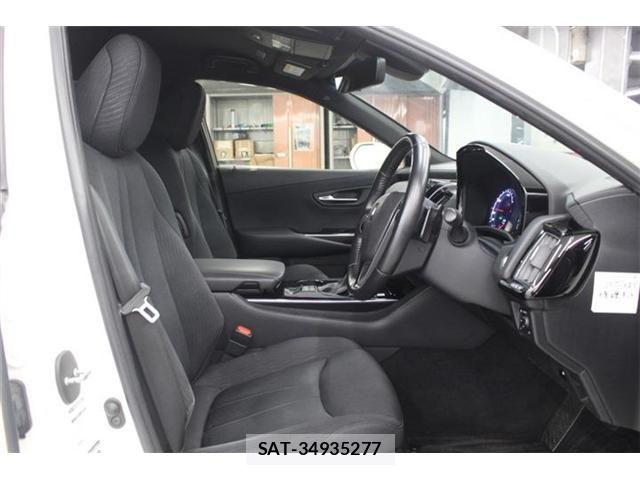 Toyota CROWN SEDAN 2018-07 7250296-28