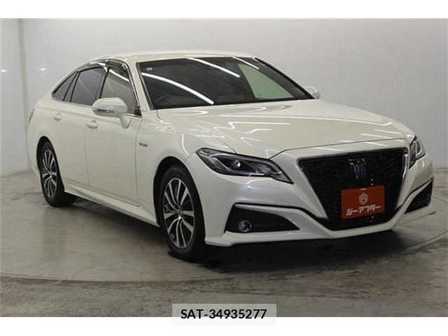 Toyota CROWN SEDAN 2018-07 7250296-2