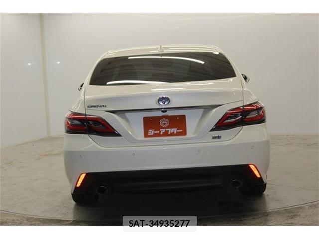 Toyota CROWN SEDAN 2018-07 7250296-5