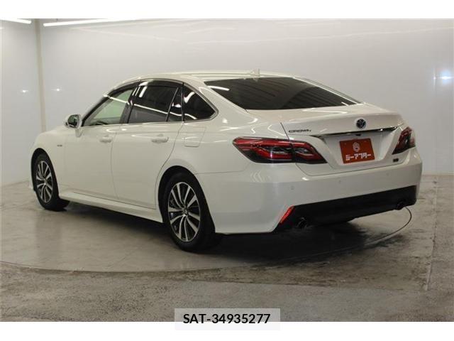 Toyota CROWN SEDAN 2018-07 7250296-6