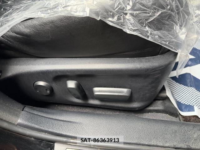 Toyota CROWN SEDAN 2013-07 7250305-13