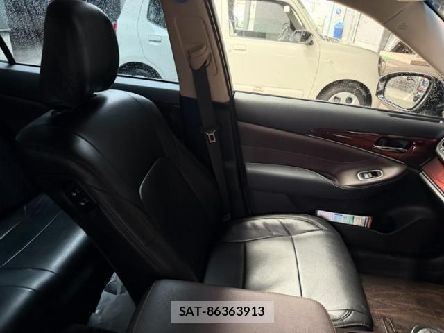 Toyota CROWN SEDAN 2013-07 7250305-14