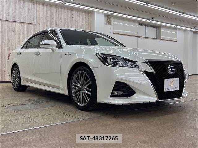 Toyota CROWN SEDAN 2017-05 7250285-13