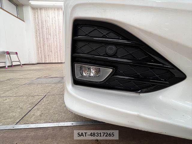 Toyota CROWN SEDAN 2017-05 7250285-22