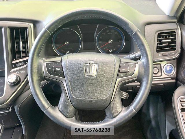 Toyota CROWN SEDAN 2015-02 7250303-10