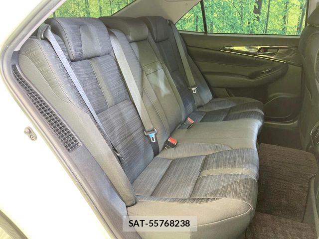 Toyota CROWN SEDAN 2015-02 7250303-8