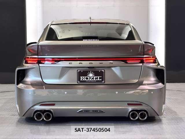 Toyota CROWN SEDAN 2024-08 7250270-12