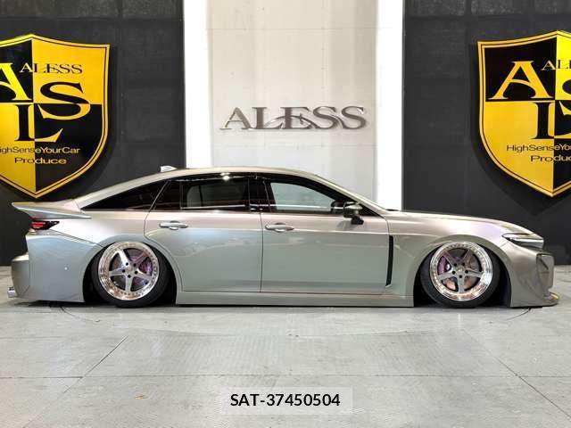 Toyota CROWN SEDAN 2024-08 7250270-17