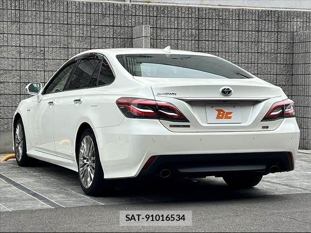 Toyota CROWN SEDAN 2020-06 7271745-12