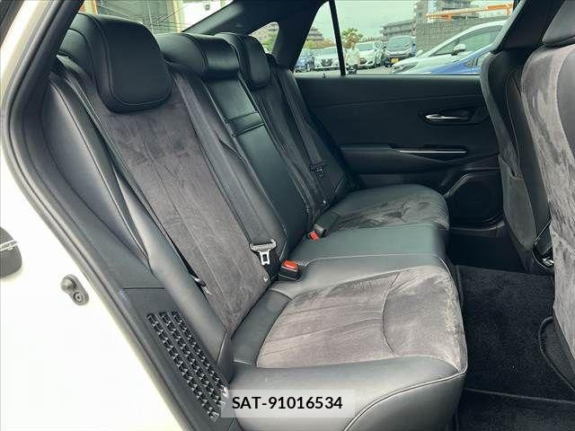 Toyota CROWN SEDAN 2020-06 7271745-17