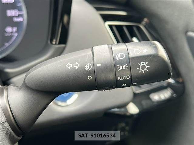Toyota CROWN SEDAN 2020-06 7271745-29