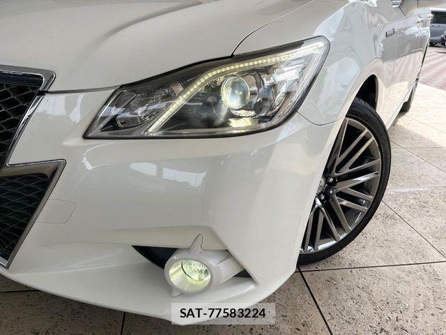 Toyota CROWN SEDAN 2014-02 7271750-11