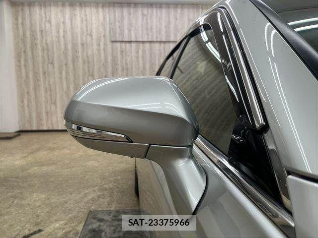 Toyota CROWN SEDAN 2020-04 7271746-25
