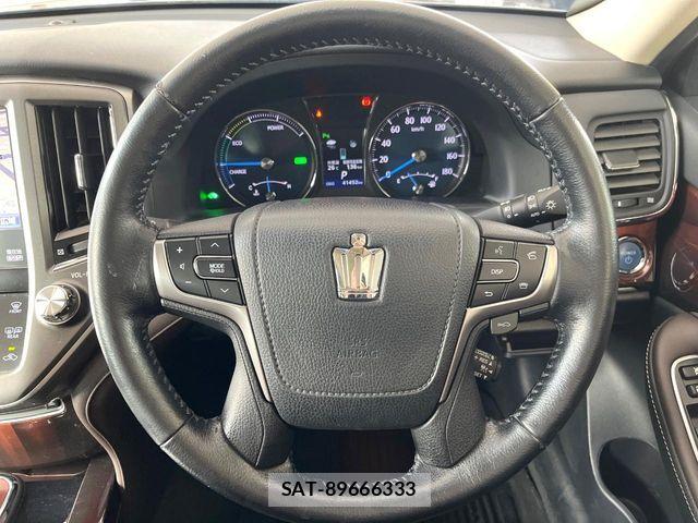 Toyota CROWN SEDAN 2015-06 7271747-10