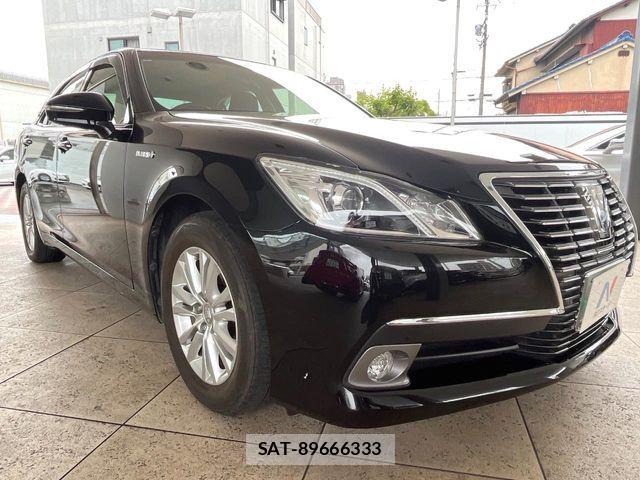 Toyota CROWN SEDAN 2015-06 7271747-11