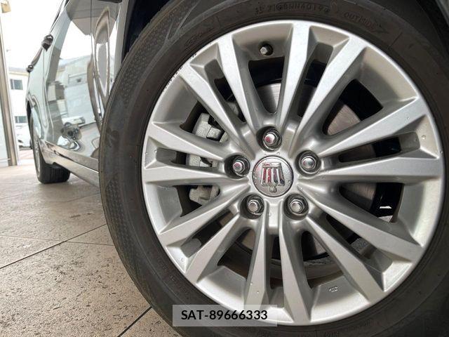Toyota CROWN SEDAN 2015-06 7271747-12