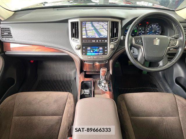 Toyota CROWN SEDAN 2015-06 7271747-1