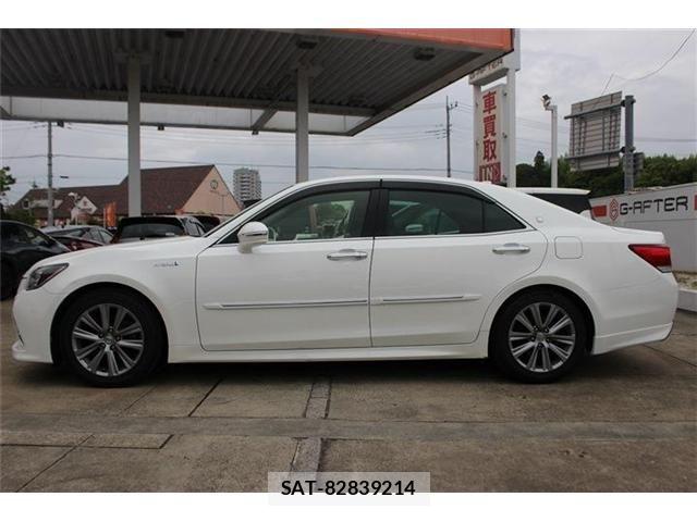 Toyota CROWN SEDAN 2016-08 7326405-9