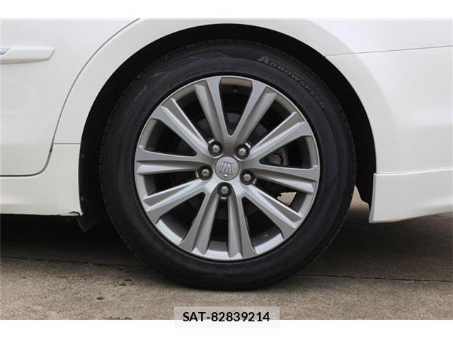 Toyota CROWN SEDAN 2016-08 7326405-16