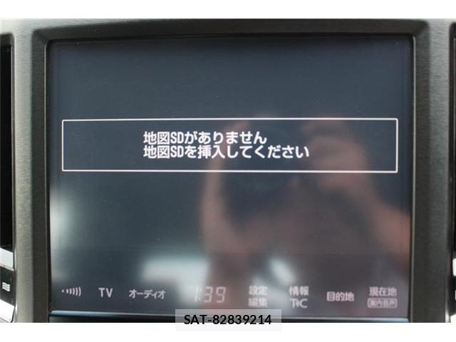 Toyota CROWN SEDAN 2016-08 7326405-1