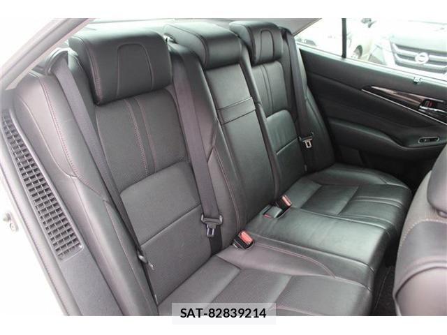 Toyota CROWN SEDAN 2016-08 7326405-27