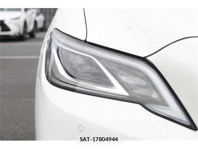 Toyota CROWN SEDAN 2019-07 7326403-10
