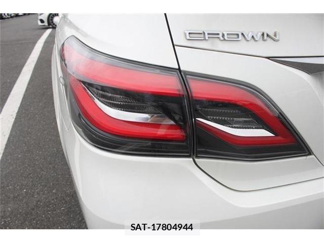 Toyota CROWN SEDAN 2019-07 7326403-11