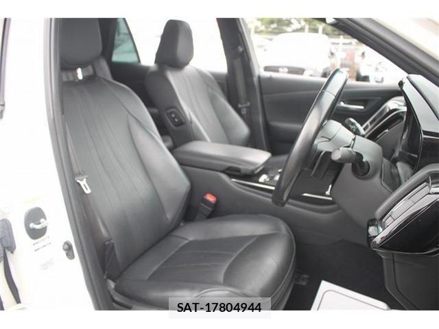 Toyota CROWN SEDAN 2019-07 7326403-15