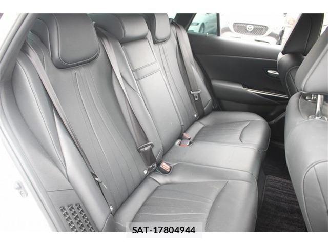 Toyota CROWN SEDAN 2019-07 7326403-16