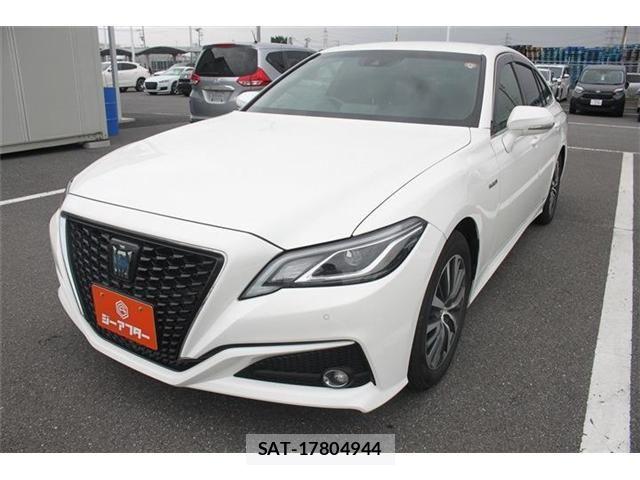 Toyota CROWN SEDAN 2019-07 7326403-22