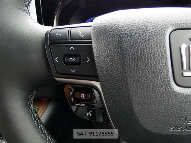 Toyota CROWN SEDAN 2024-08 7326386-14
