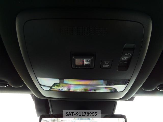 Toyota CROWN SEDAN 2024-08 7326386-6