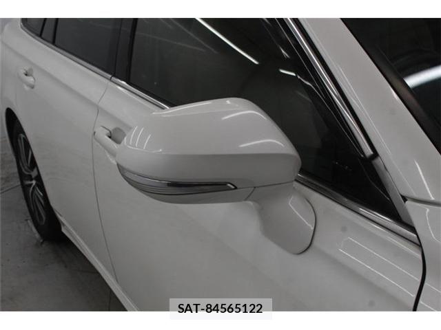 Toyota CROWN SEDAN 2018-10 7326406-9