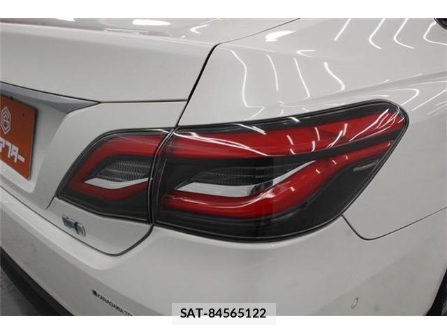 Toyota CROWN SEDAN 2018-10 7326406-18