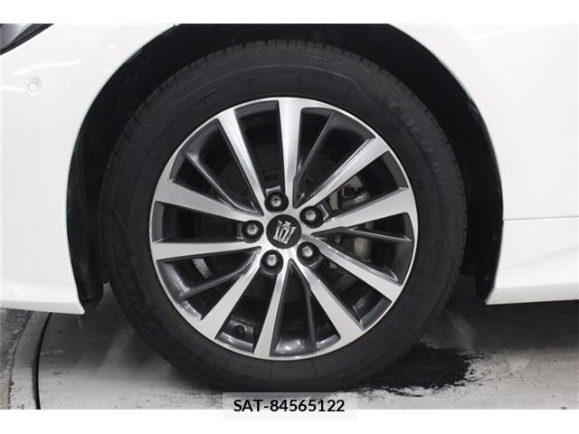 Toyota CROWN SEDAN 2018-10 7326406-23