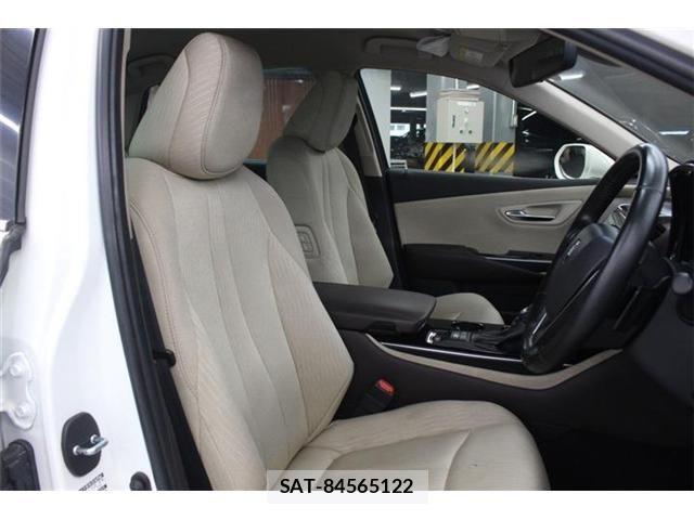 Toyota CROWN SEDAN 2018-10 7326406-26