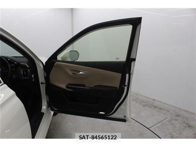 Toyota CROWN SEDAN 2018-10 7326406-29